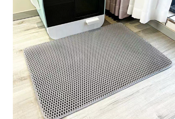 Brown Muffy Double-Layer Cat Litter Mat, 70x120 cm, with textured surface to trap litter and keep floors clean.