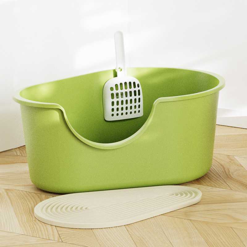 Creamy white large open cat litter box with splash guard by Muffy, featuring a spacious design and protective splash barrier.