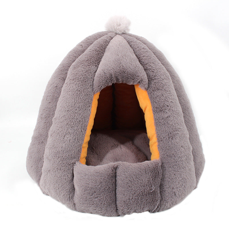 Pink enclosed warm cat litter box by Muffy designed for deep sleep comfort, featuring a cozy, private space for cats.