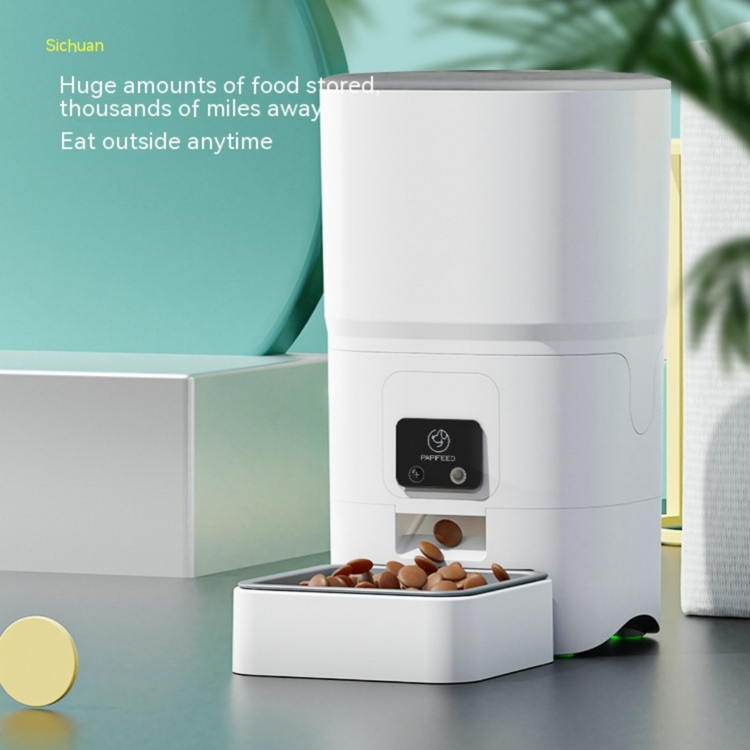 White Muffy 6L automatic pet feeder with digital controls and food tray for easy pet feeding.